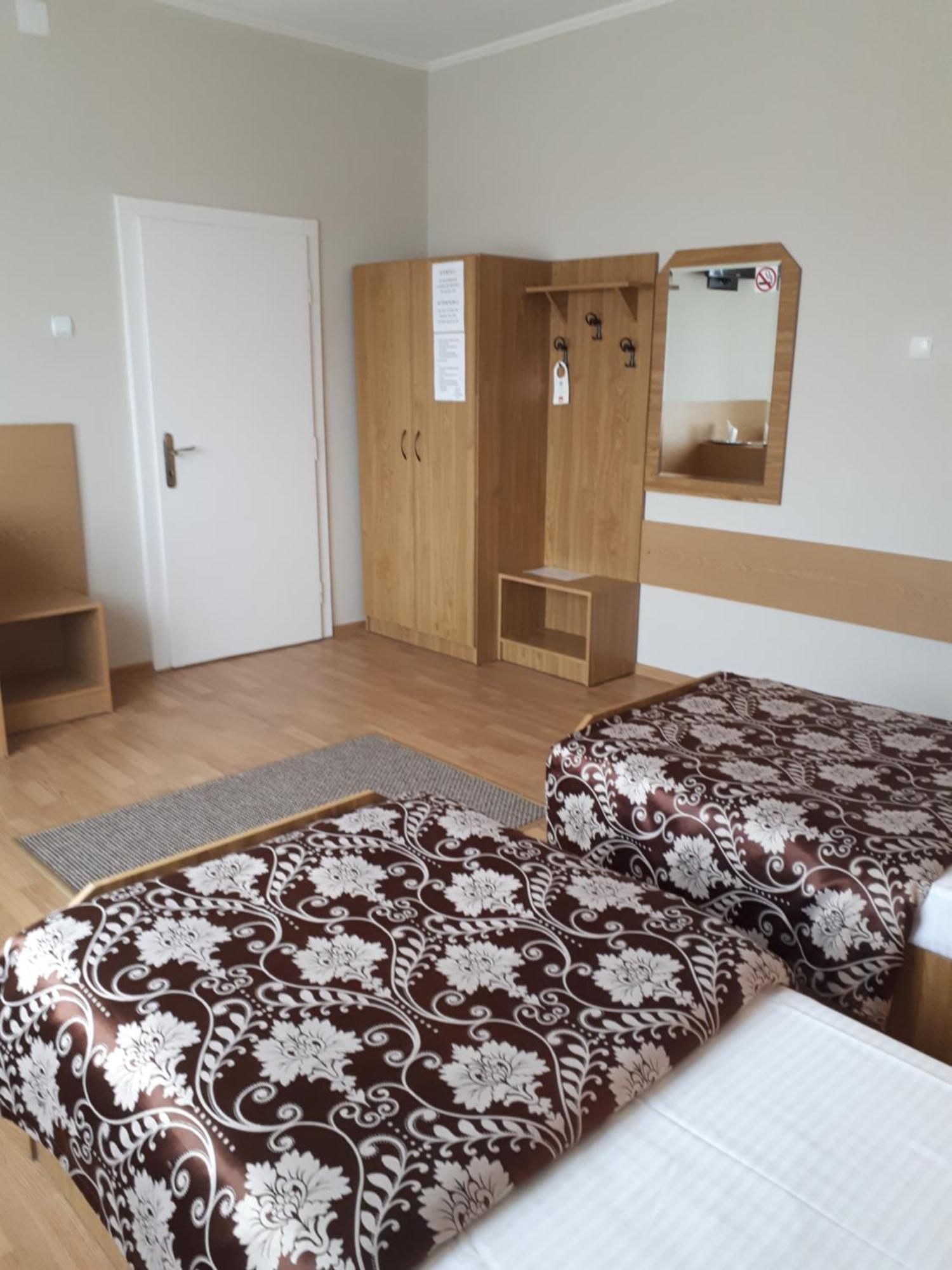 Hotel Perla Satu Mare Eksteriør billede