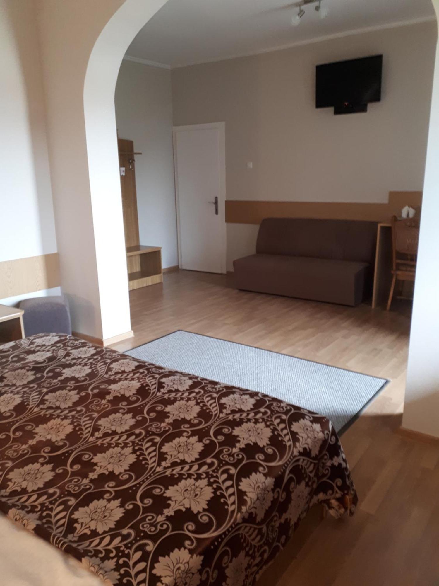 Hotel Perla Satu Mare Eksteriør billede