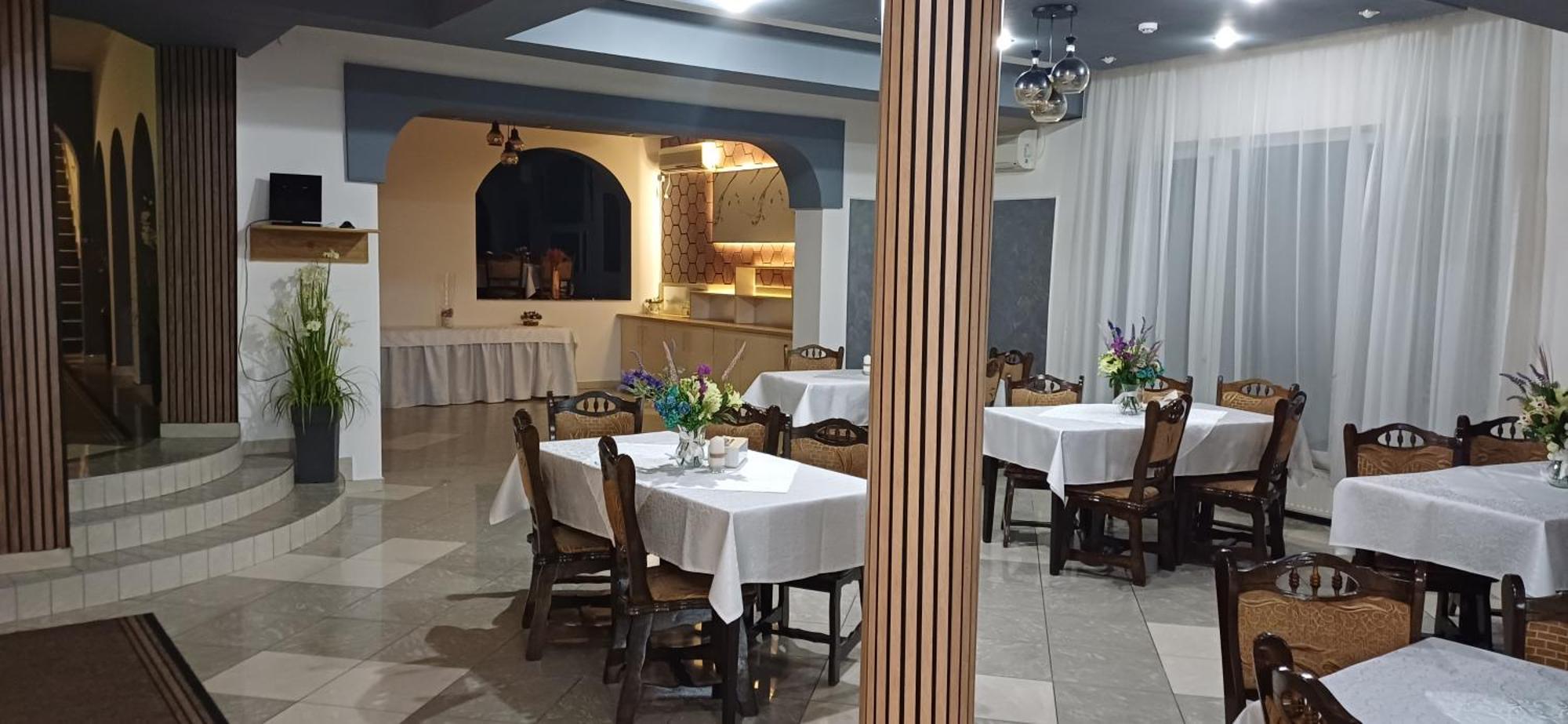 Hotel Perla Satu Mare Eksteriør billede