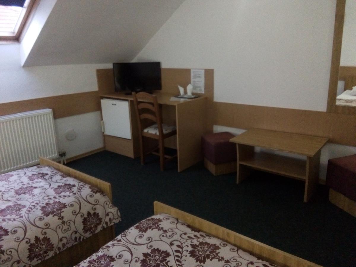 Hotel Perla Satu Mare Eksteriør billede